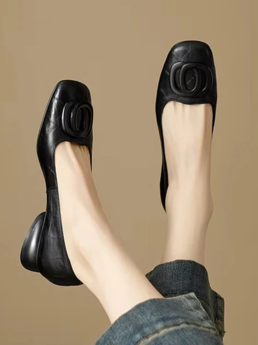 Amelia™ | Elegant Square-Toe Leather Flats